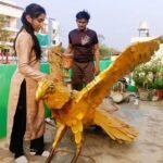 बैतूल*लगभग 2000 लोहे के टुकड़ों से साकार हुआ गरुड़*   *युवा चित्रकार व कला गुरु श्रेणिक और शिष्या उमा की अनूठी पहल*  अकरम खान पटेल की रिपोर्ट।  