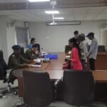 रतलाम *पुलिस अधीक्षक कार्यालय में आएं 56 आवेदको की शिकायतो को सुनकर संबंधित थाना प्रभारियों को दिए त्वरित निराकरण के निर्देश.   रीपोर्ट मनोहर मालवीय।