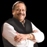 रतलाम.स्कूल में पहले दिन किताब और साईकिल पाकर खिले विद्यार्थियों के चेहरे.      जिला स्तरीय प्रवेशोत्सव का हुआ आयोजन।मनोहर मालवीय की विशेष ख़बर।