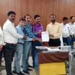 बैतूल *35 वर्ष की सेवा पर क्रमोन्नति का लाभ दिया जाए*   *समग्र शिक्षक संघ ने सौंपा ज्ञापन*   अकरम खान पटेल की रिपोर्ट 