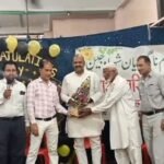 उज्जैन (निप्र ) जमाअत मुस्लिम नागौरी हाल पर हमजा मेमोरियल स्कूल और नागौरी एजुकेशन एकेडमी के श्रेष्ठ रहे बच्चों को मेडल शील्ड और प्रमाण पत्र देकर स्वागत किया गया