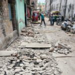 उज्जैन: महाकाल मंदिर से सटी बेगम बाग कॉलोनी में गंदगी पर निगम सख्त।   वार्ड 30 पार्षद नजमा बी फिरोज पठान ने युद्धस्तर पर नाला सफाई अभियान शुरू किया।   अब कचरा घरों के सामने नहीं रहेगा, रोजाना उठाव होगा।बेगम बाघ वार्ड अध्यक्ष शेर खान की रिपोर्ट