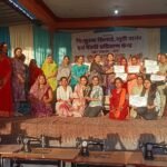 बैतूल चिचोली के बोरी गांव में तीन माह से चल रहे महिलाओं का सिलाई प्रशिक्षण वर्ग का समापन विधायक ने पहुंचकर बांटे प्रशस्ति पत्र.    अकरम पटेल क़ी रिपोर्ट।
