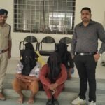 रतलाम जावरा .साधु के वेश में घर में घुसकर झाड़-फूंक के बहाने चोरी करने वाले 04 आरोपी गिरफ्तार, सोने-चांदी के आभूषण एवं दो मोटरसाइकिल जप्त.   रीपोर्ट मनोहर मालवीय।