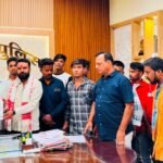 बैतूल *मंदिर कर्मचारियों पर हमले को लेकर राष्ट्रीय हिन्दू सेना आक्रोशित*   *बालाजीपुरम घटना को लेकर सौंपा ज्ञापन*   अकरम खान पटेल की रिपोर्ट