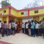 चिचोली.गवासेन के ग्रामीणों ने मोबाईल टावर चालू करने की मांग को लेकर पंचायत भवन प्रदर्शन कर जडा ताला, वन परिक्षेत्र अधिकारी को सौंपा ज्ञापन. अकरम पटेल।